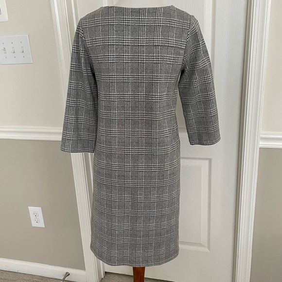 Houndstooth knit Shift Dress - Picture 2 of 3